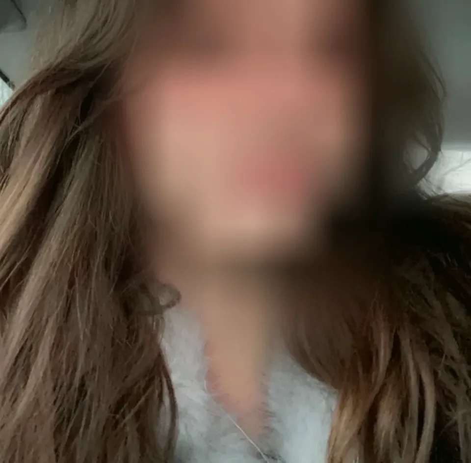 Hanane, 23 años